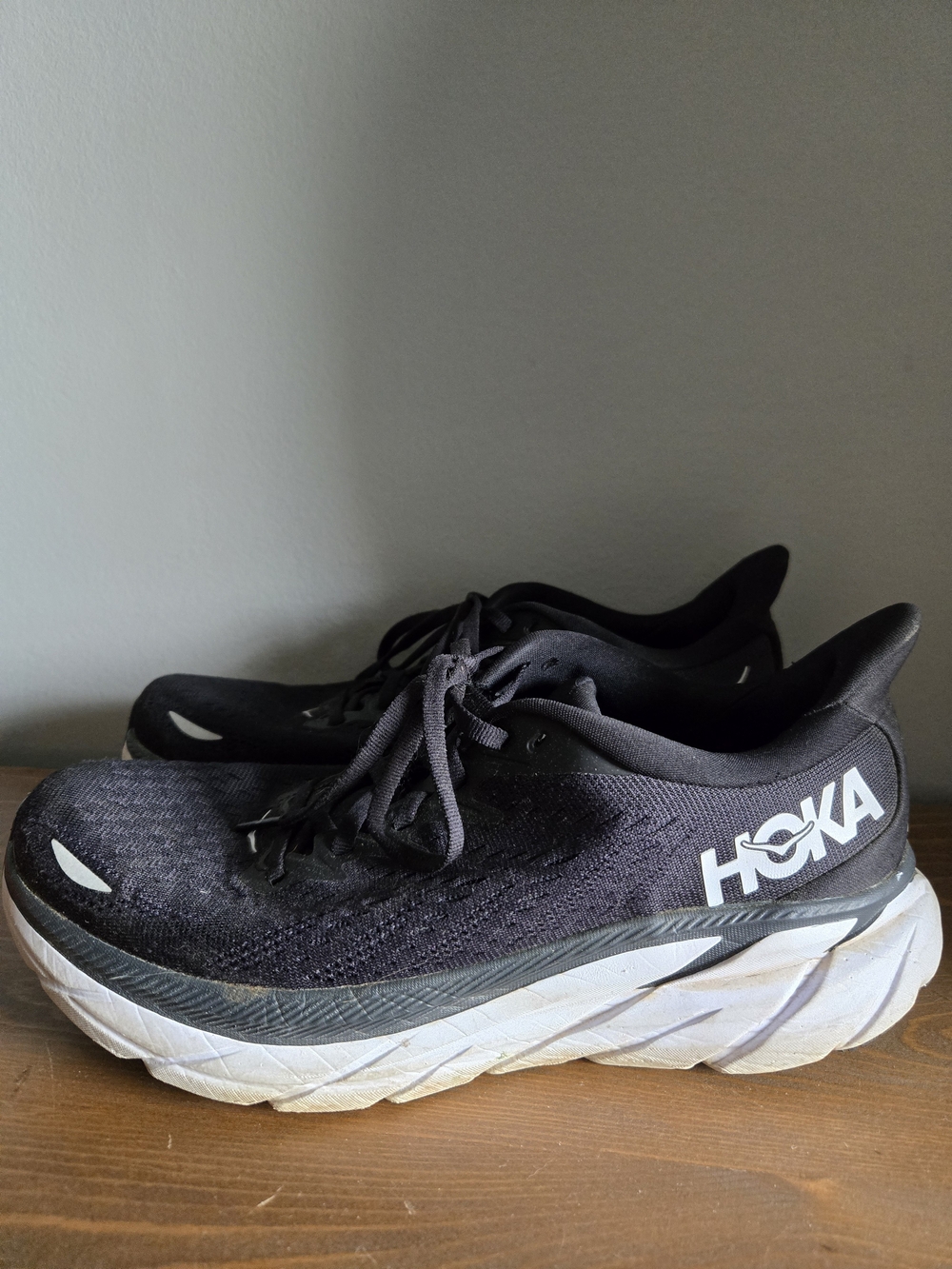 Hoka One Clifton Running Shoes Sneakers Sz 8.5